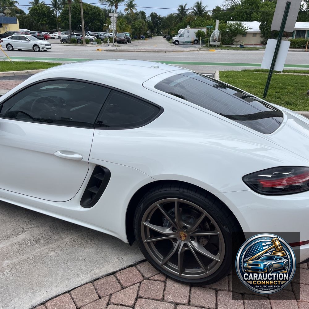 2019 Porsche 718 Cayman Base