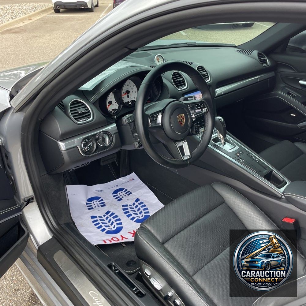 2024 Porsche 718 Cayman Base