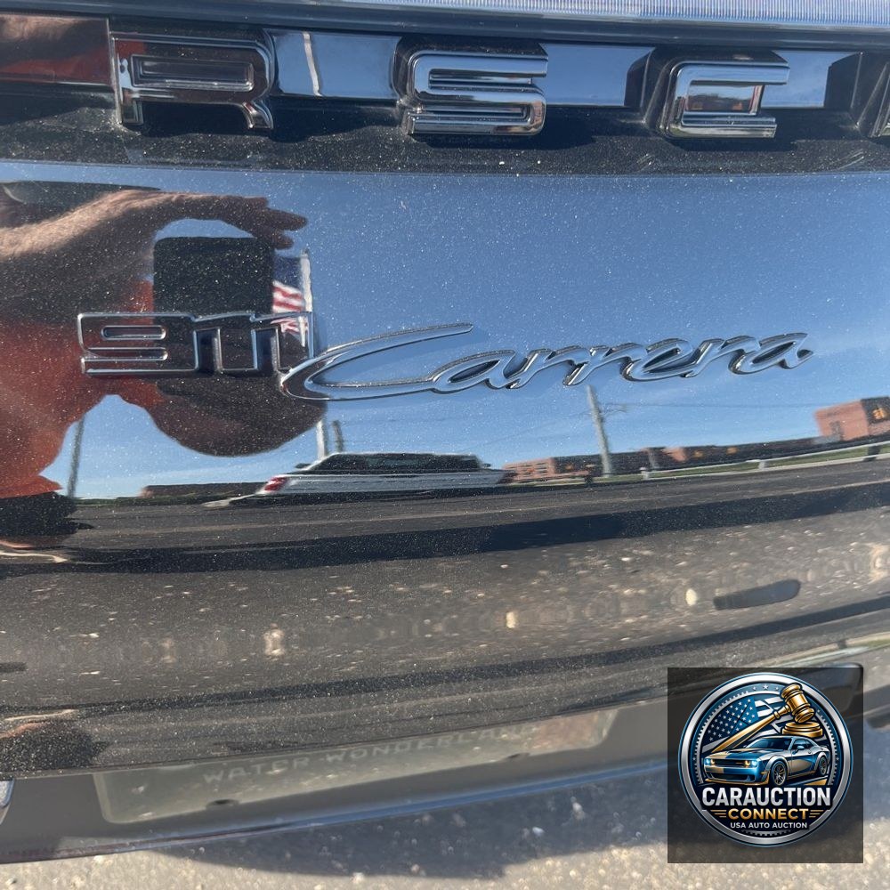 2020 Porsche 911 Carrera