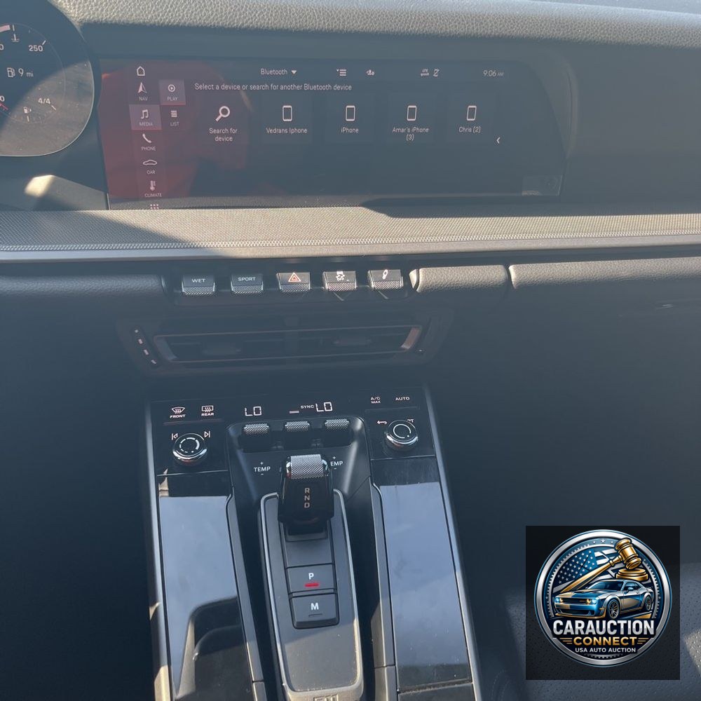 2020 Porsche 911 Carrera