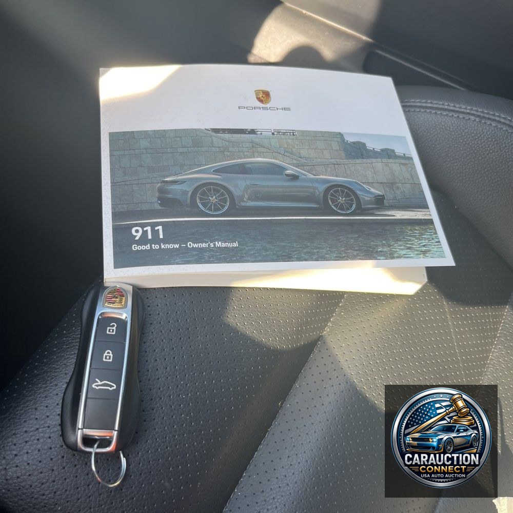 2020 Porsche 911 Carrera
