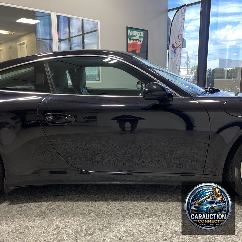 2016 Porsche 911 Carrera 4 Black Edition