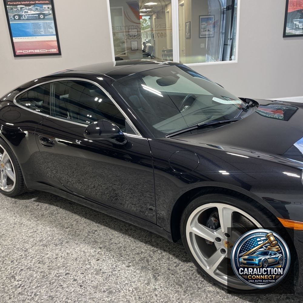 2016 Porsche 911 Carrera 4 Black Edition