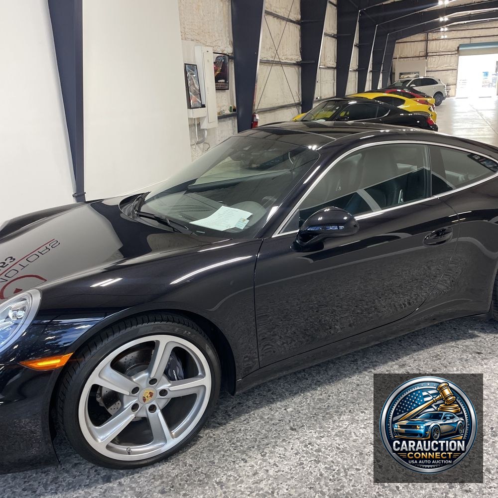 2016 Porsche 911 Carrera 4 Black Edition