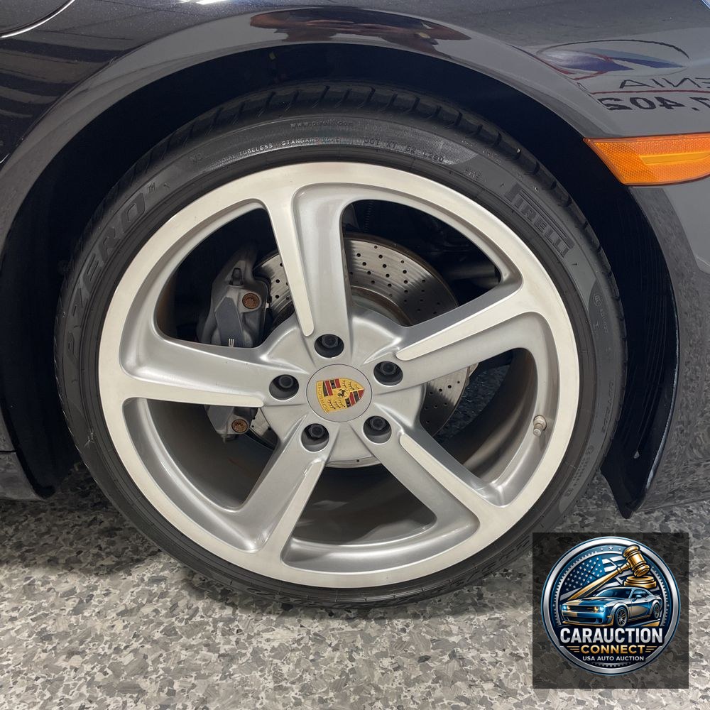 2016 Porsche 911 Carrera 4 Black Edition