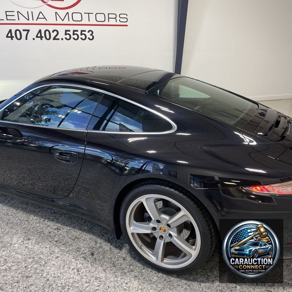 2016 Porsche 911 Carrera 4 Black Edition