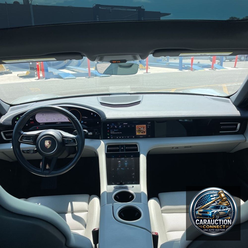 2022 Porsche Taycan Base