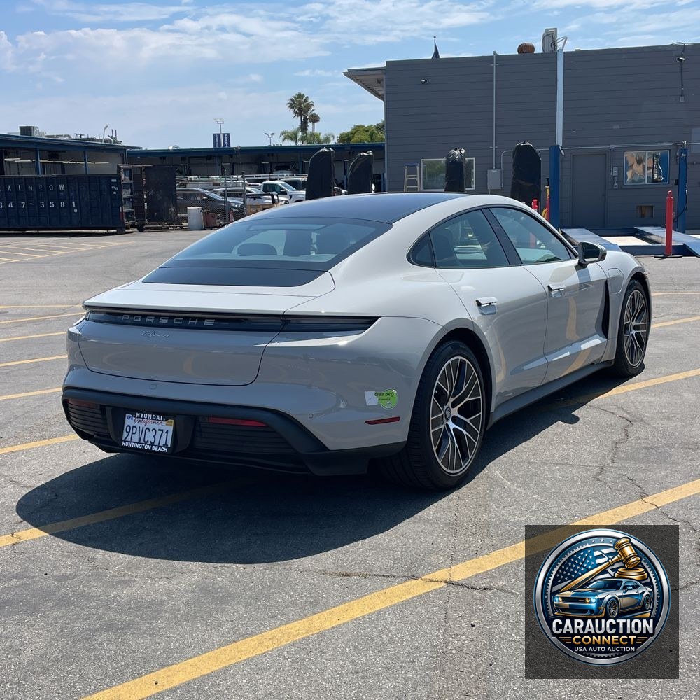2022 Porsche Taycan Base