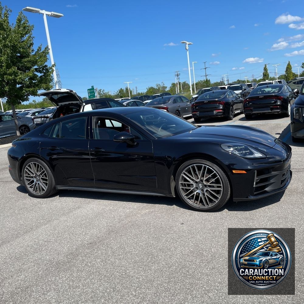 2024 Porsche Panamera Base