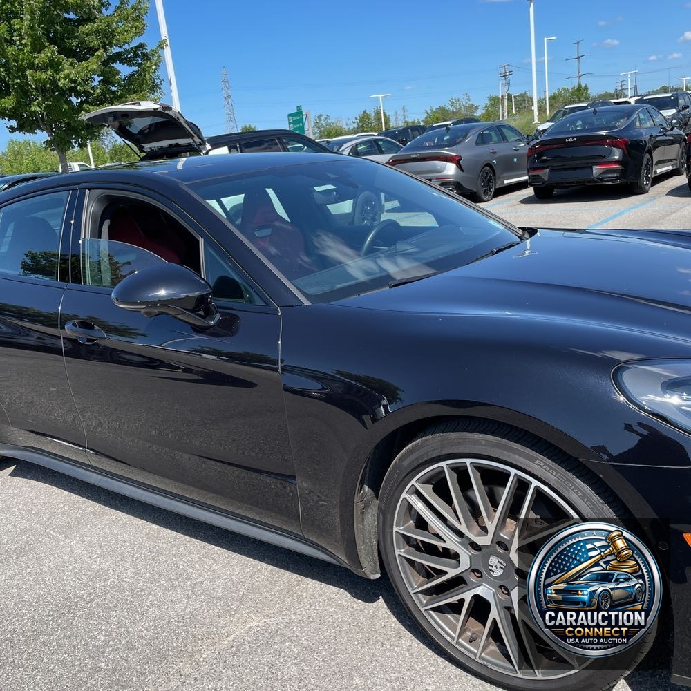 2024 Porsche Panamera Base