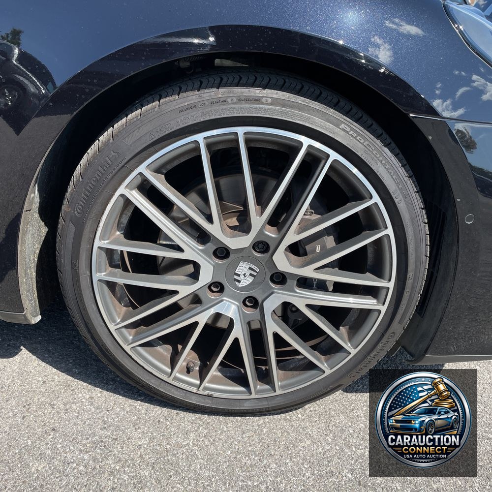 2024 Porsche Panamera Base