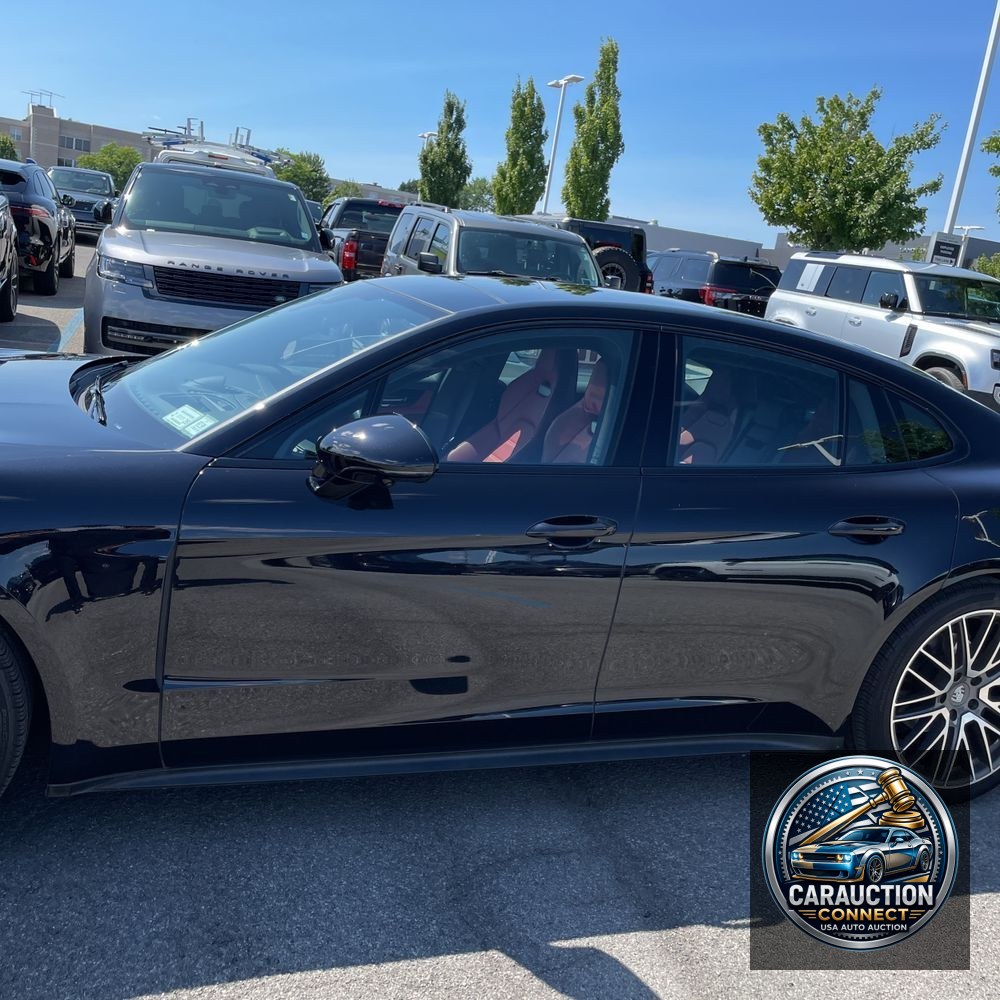 2024 Porsche Panamera Base