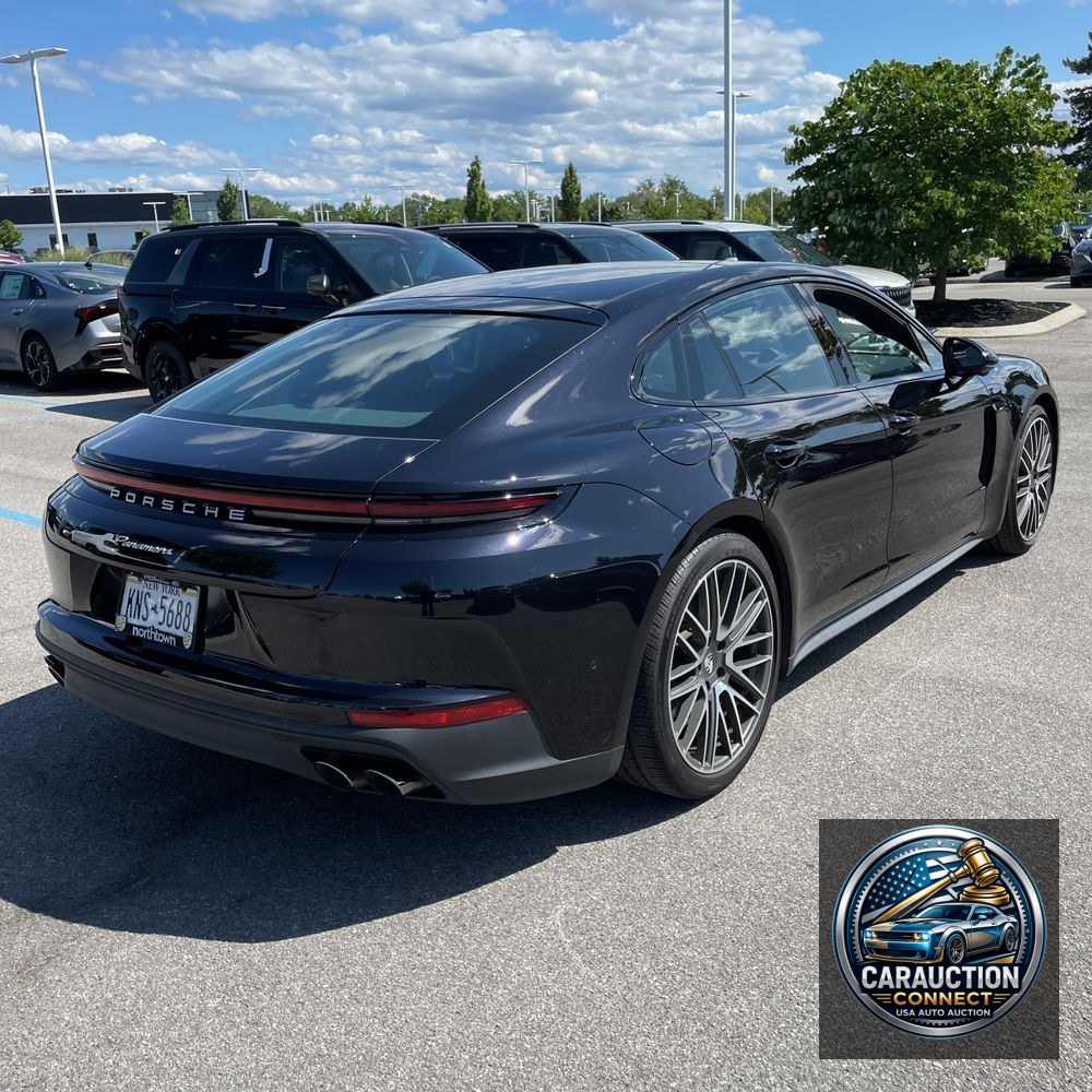 2024 Porsche Panamera Base