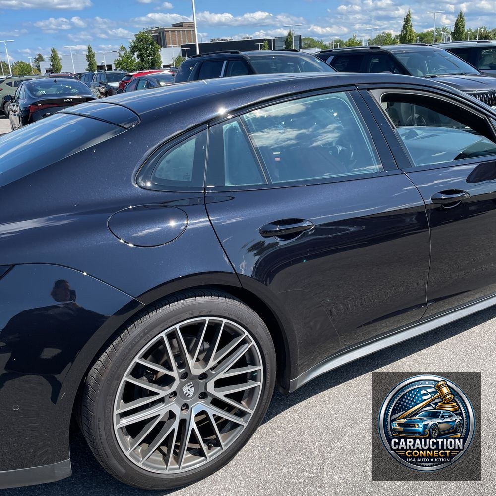 2024 Porsche Panamera Base