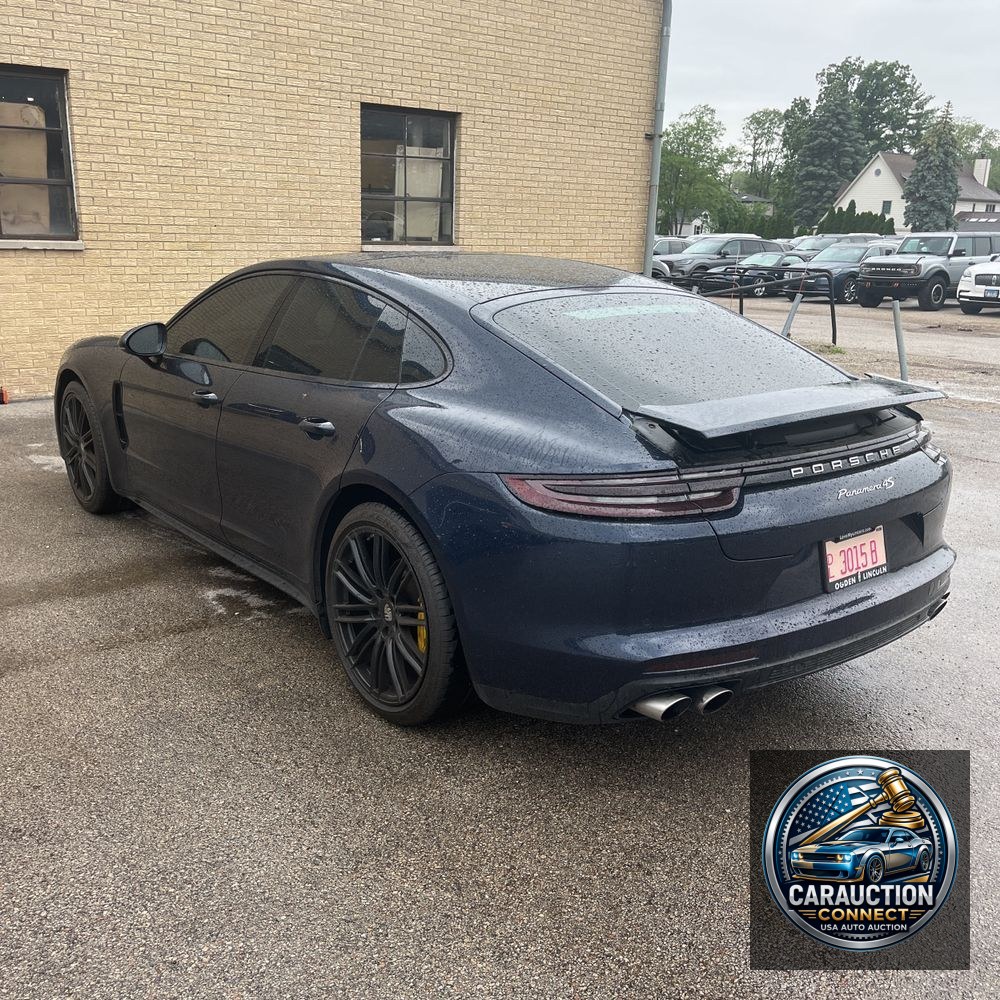 2018 Porsche Panamera 4S