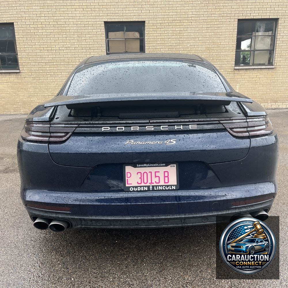 2018 Porsche Panamera 4S