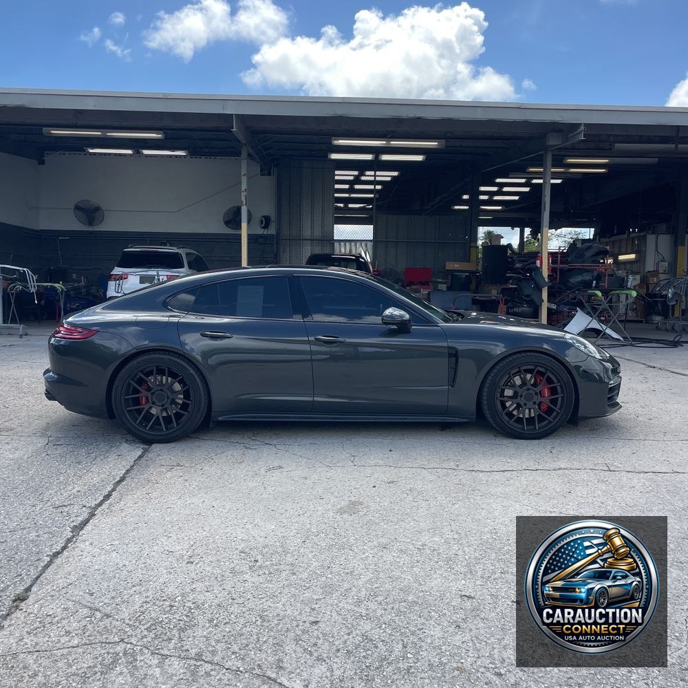 2018 Porsche Panamera 4S