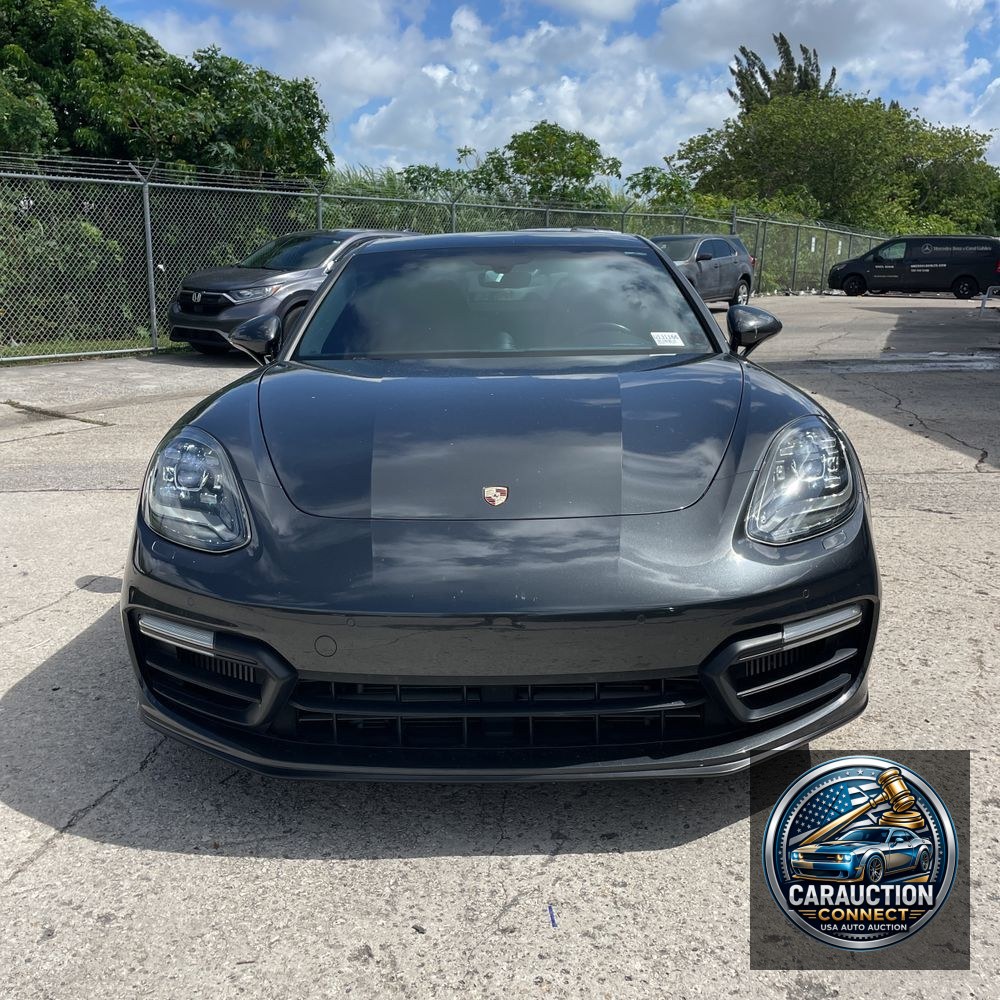 2018 Porsche Panamera 4S