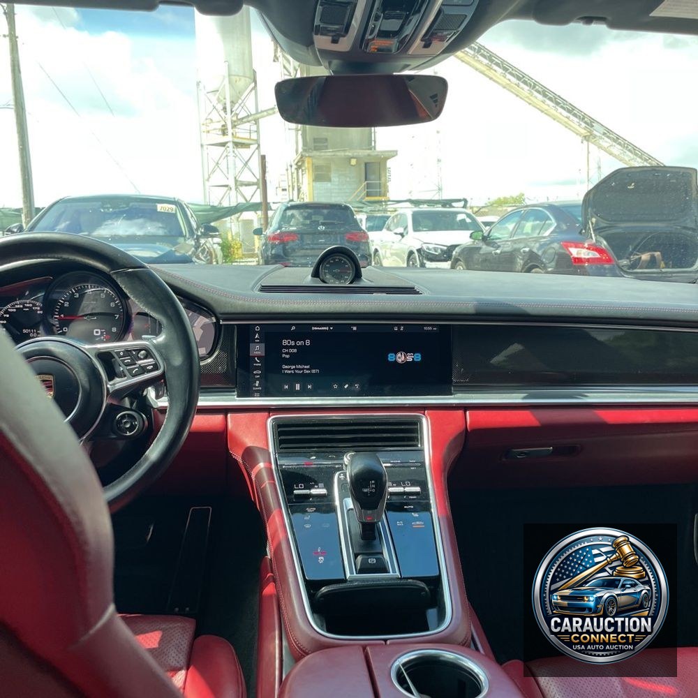 2018 Porsche Panamera 4S