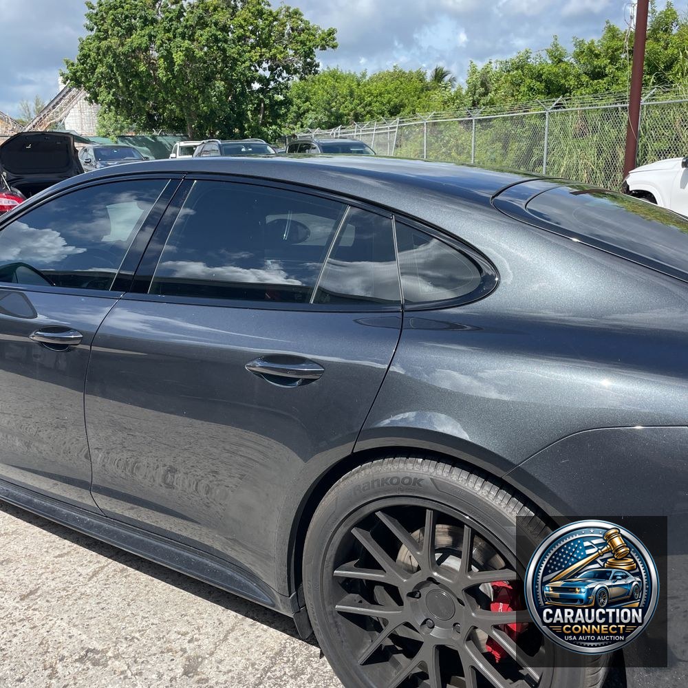2018 Porsche Panamera 4S