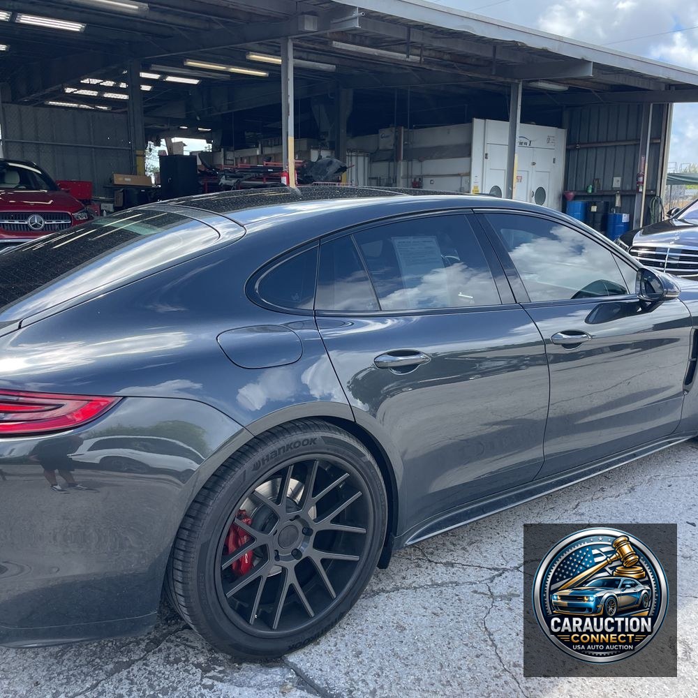 2018 Porsche Panamera 4S
