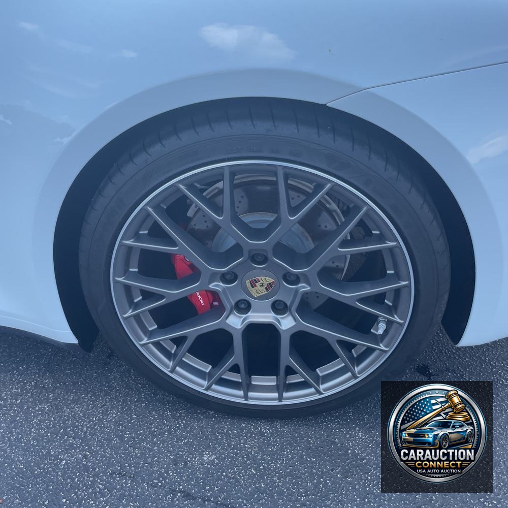 2020 Porsche 911 Carrera 4S