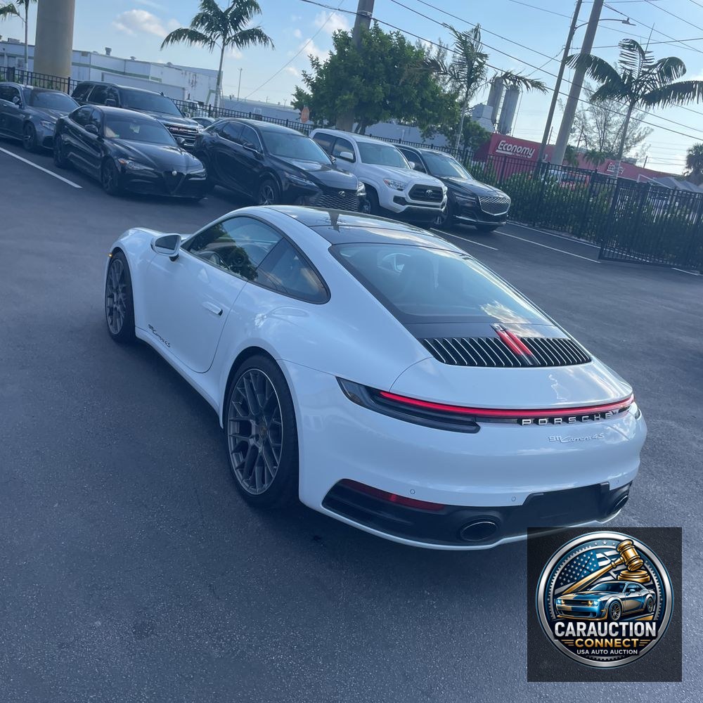 2020 Porsche 911 Carrera 4S