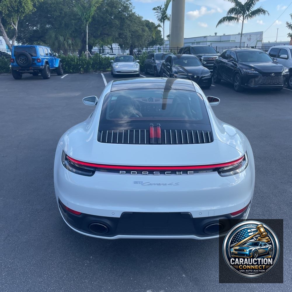 2020 Porsche 911 Carrera 4S
