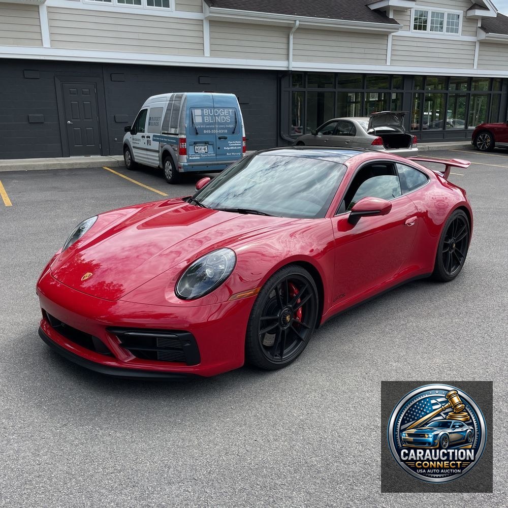2022 Porsche 911 Carrera 4 GTS