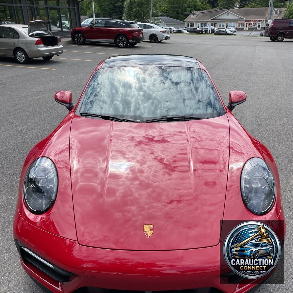2022 Porsche 911 Carrera 4 GTS