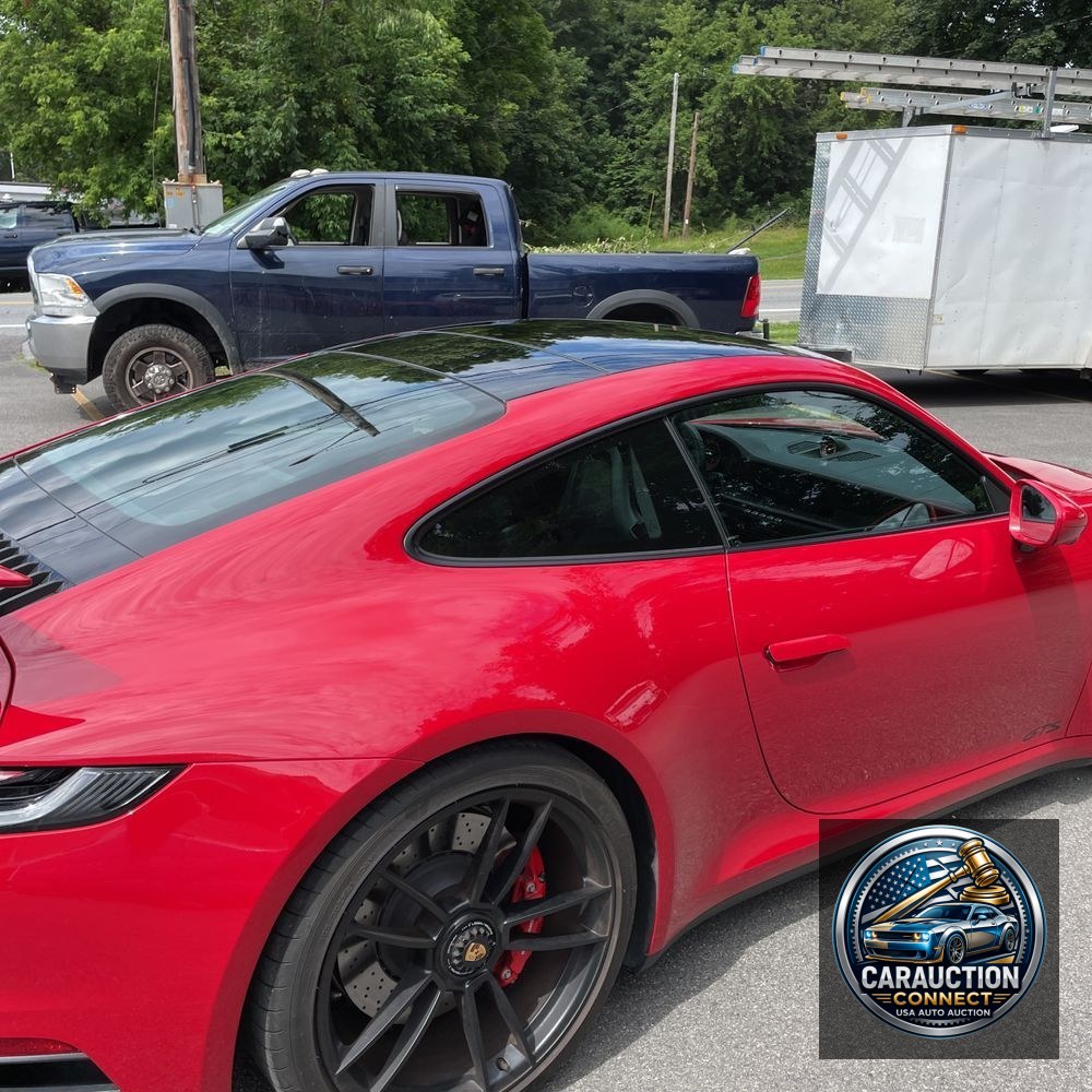 2022 Porsche 911 Carrera 4 GTS