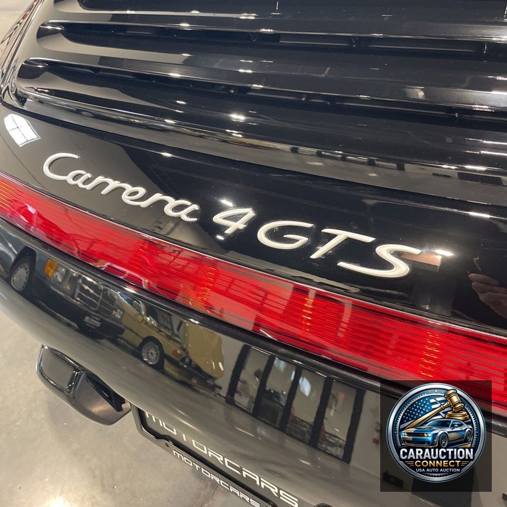2012 Porsche 911 Carrera 4 GTS