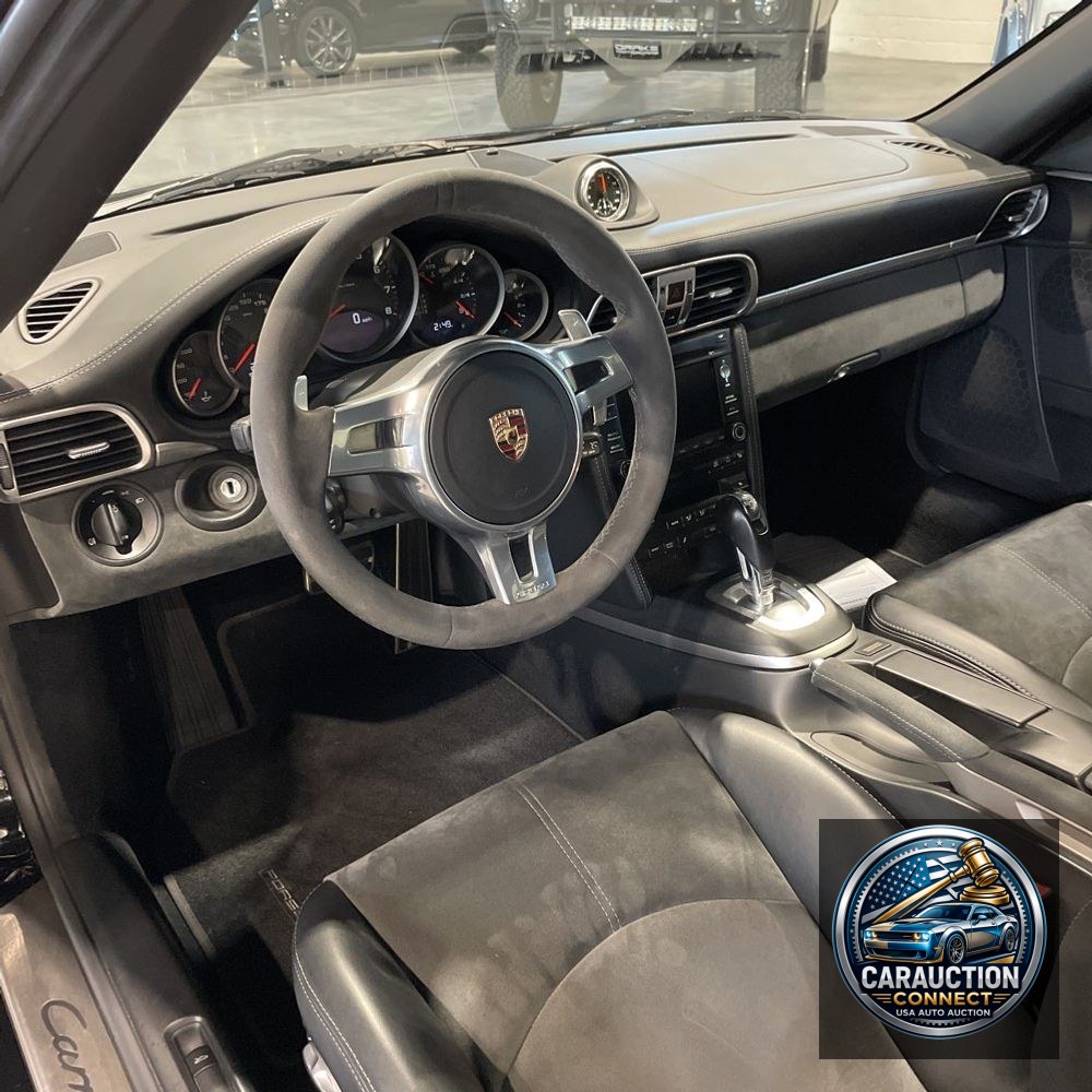 2012 Porsche 911 Carrera 4 GTS