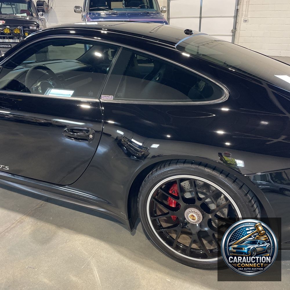2012 Porsche 911 Carrera 4 GTS