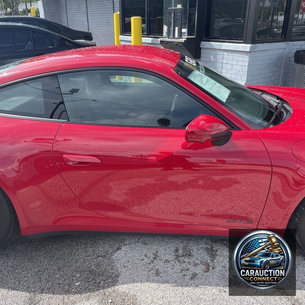2023 Porsche 911 Carrera 4 GTS