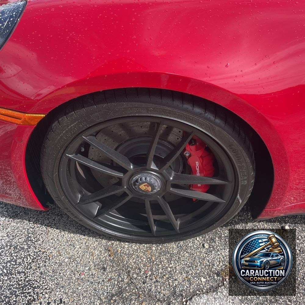 2023 Porsche 911 Carrera 4 GTS