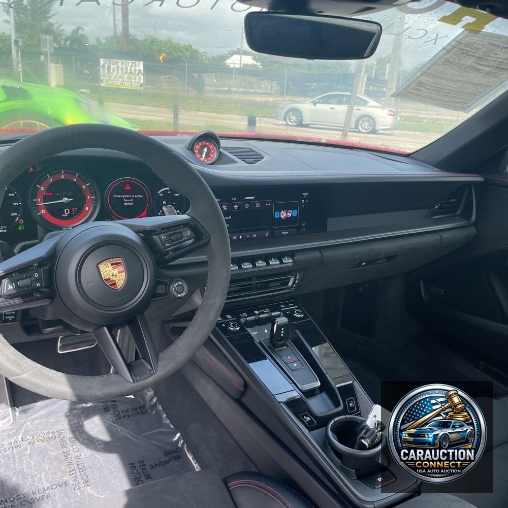2023 Porsche 911 Carrera 4 GTS