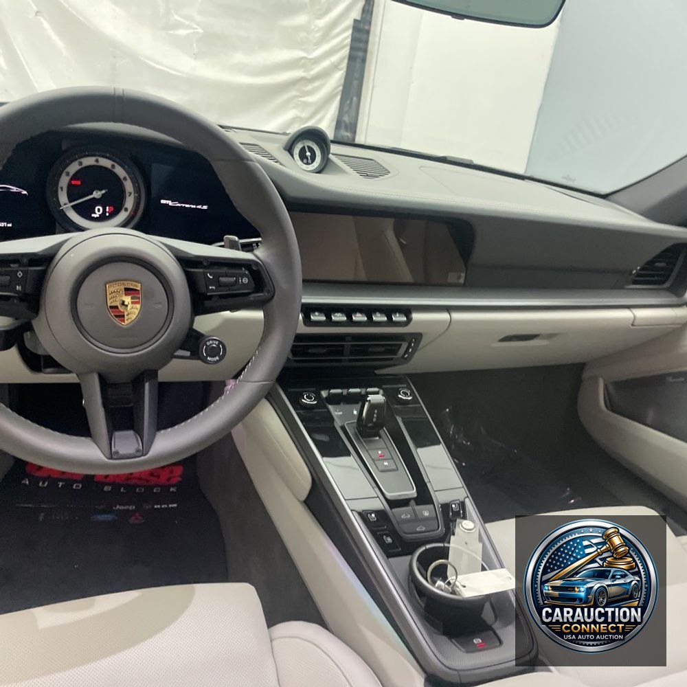 2024 Porsche 911 Carrera 4S