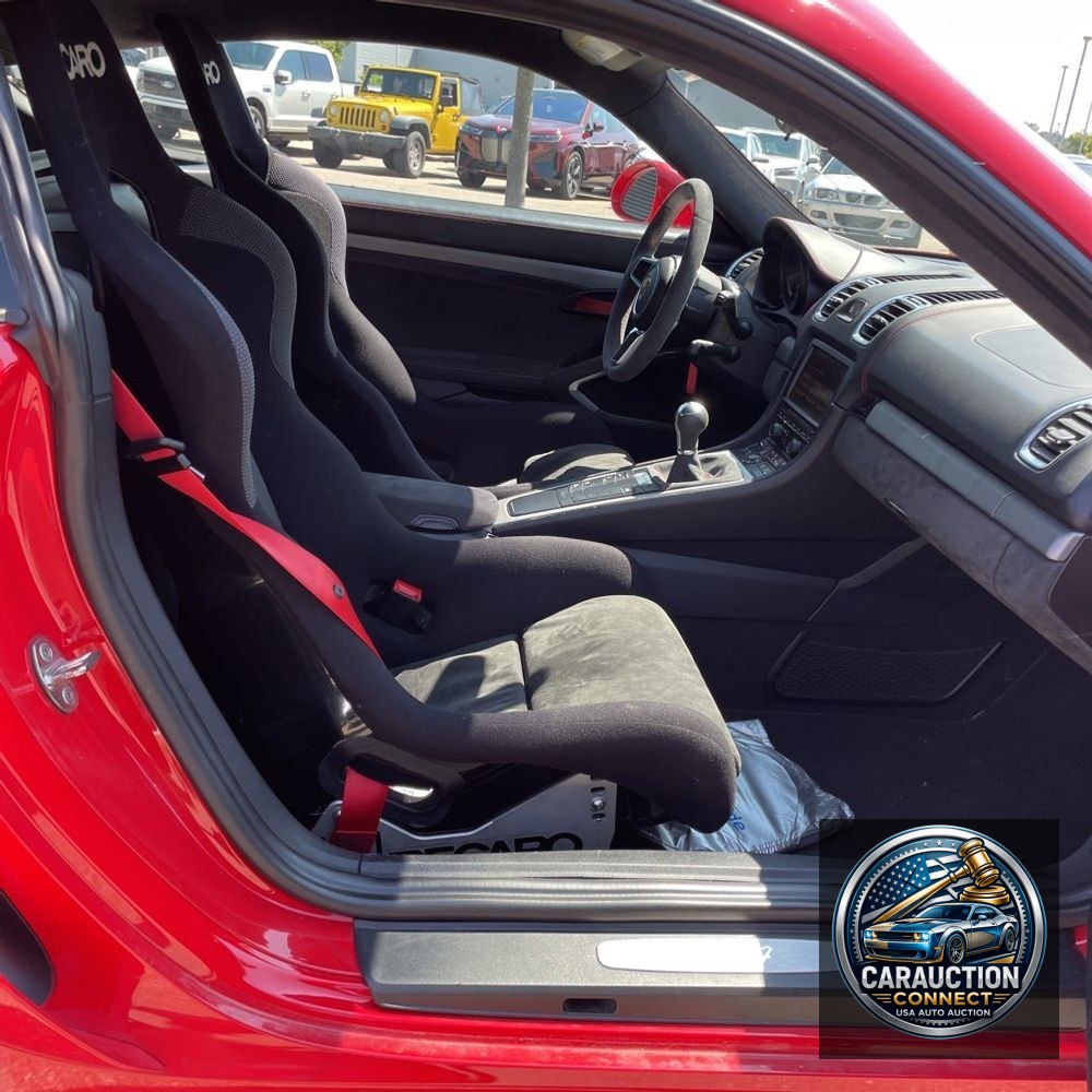 2016 Porsche Cayman GT4