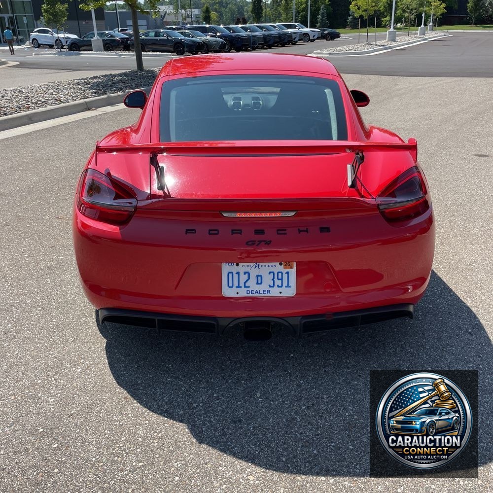 2016 Porsche Cayman GT4