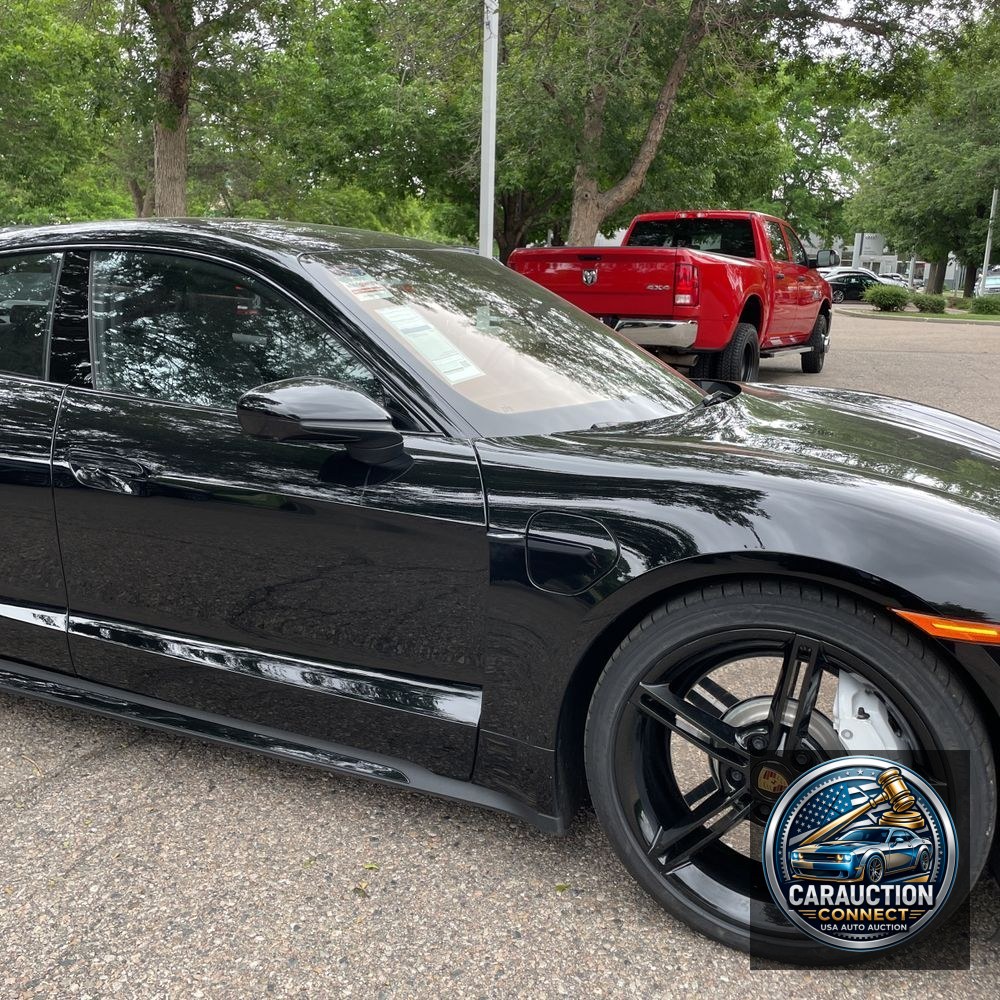2024 Porsche Taycan Turbo