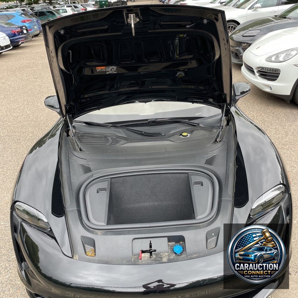 2024 Porsche Taycan Turbo