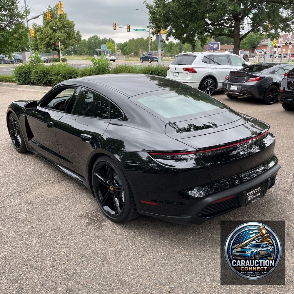 2024 Porsche Taycan Turbo