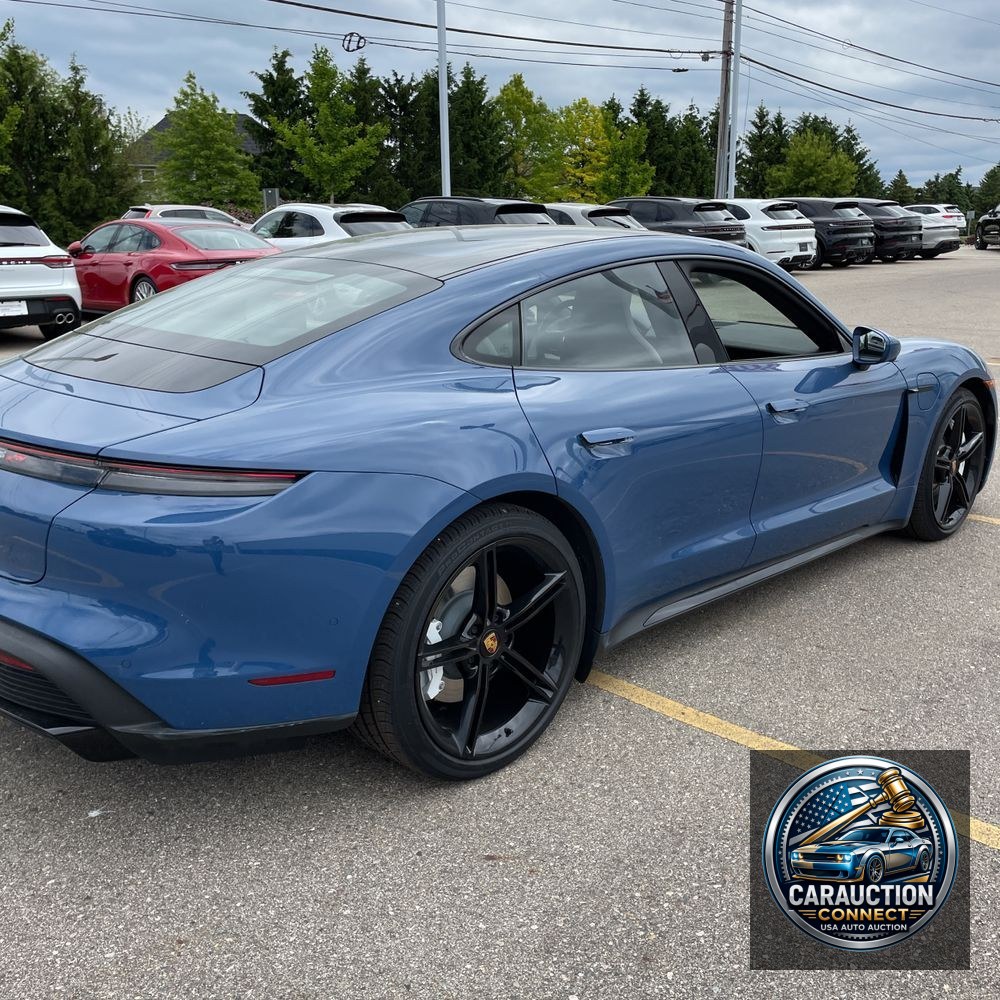2024 Porsche Taycan Turbo