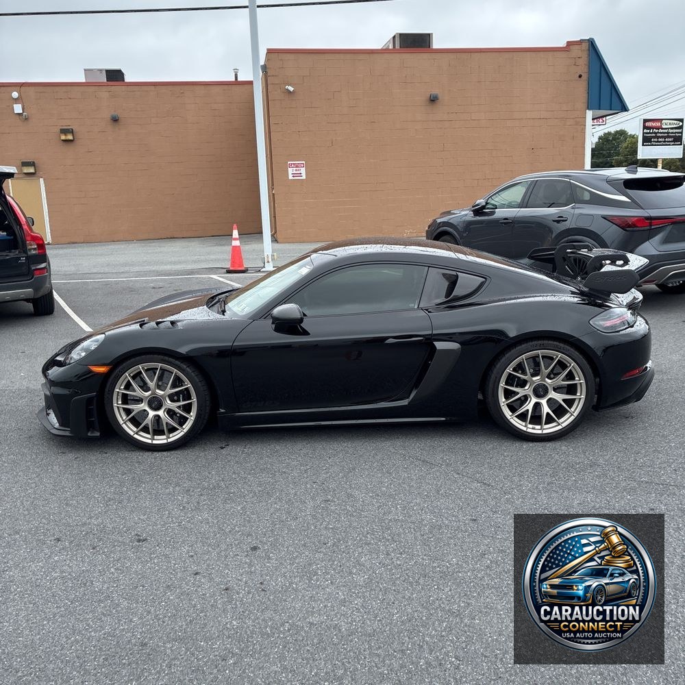 2024 Porsche 718 Cayman GT4 RS