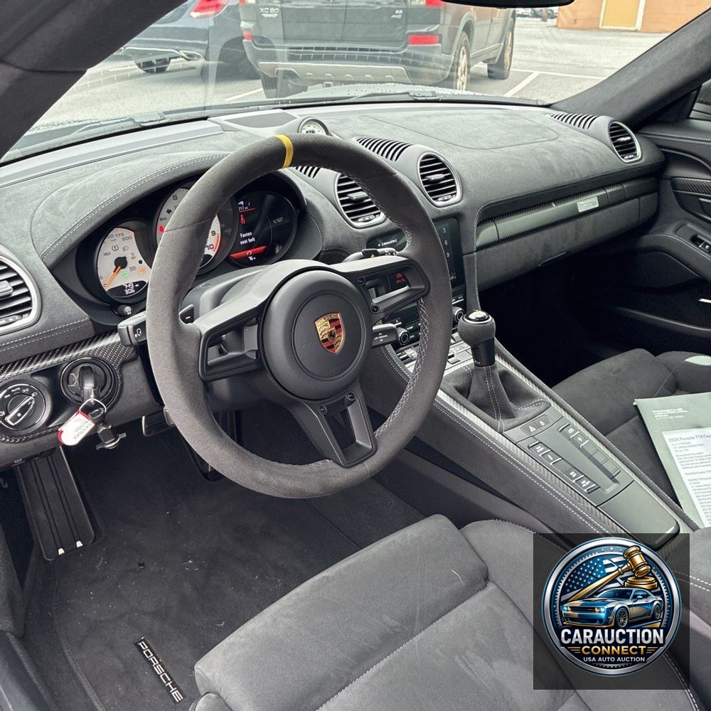 2024 Porsche 718 Cayman GT4 RS