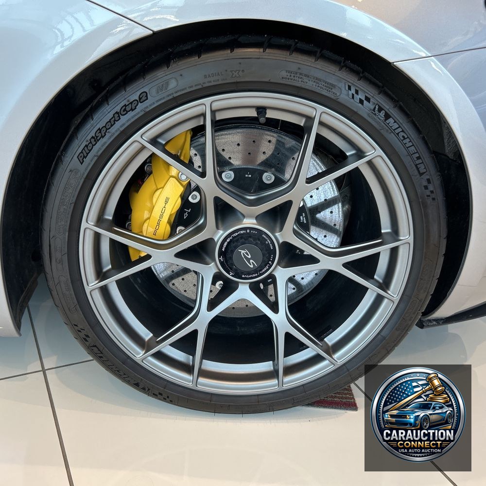 2023 Porsche 718 Cayman GT4 RS