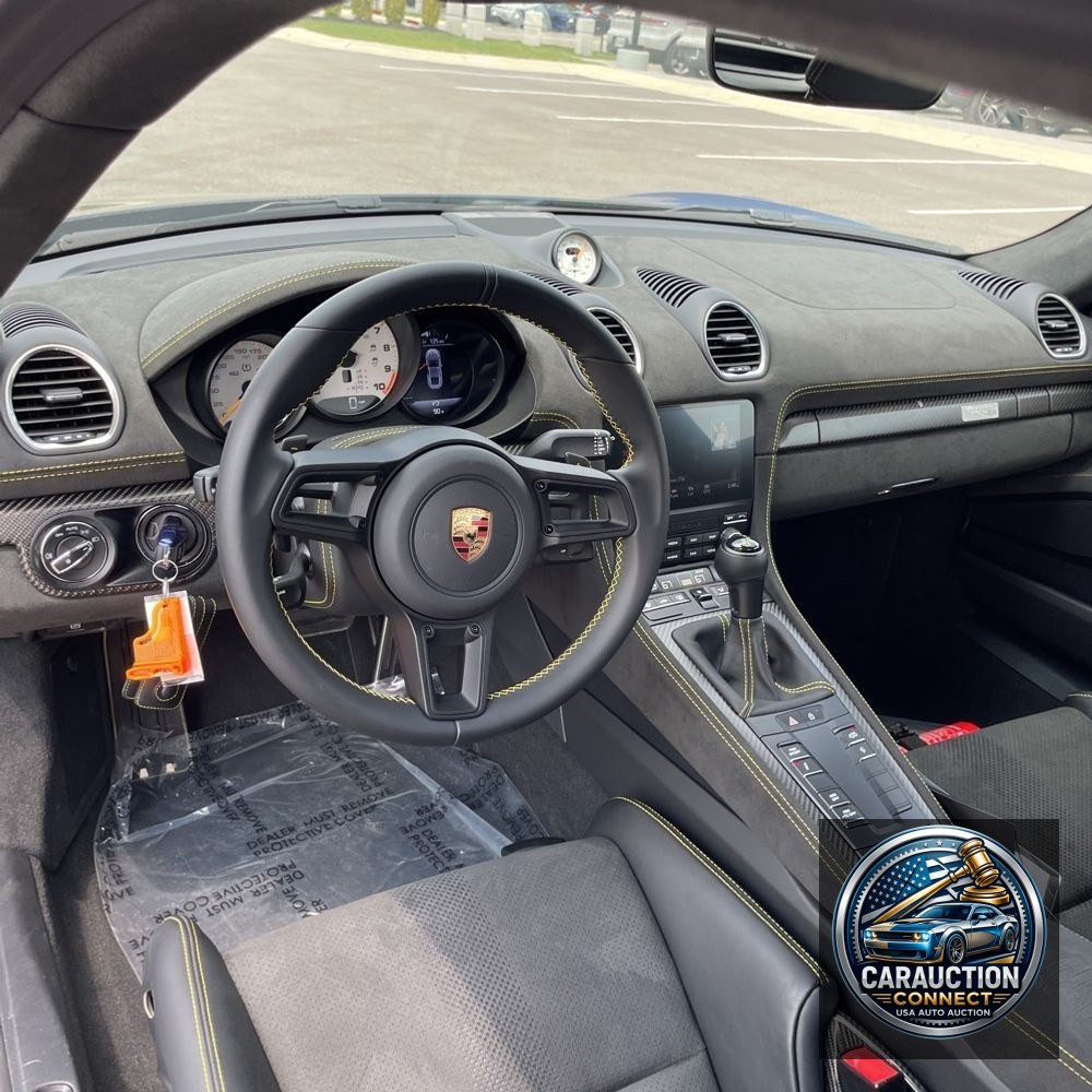 2024 Porsche 718 Cayman GT4 RS