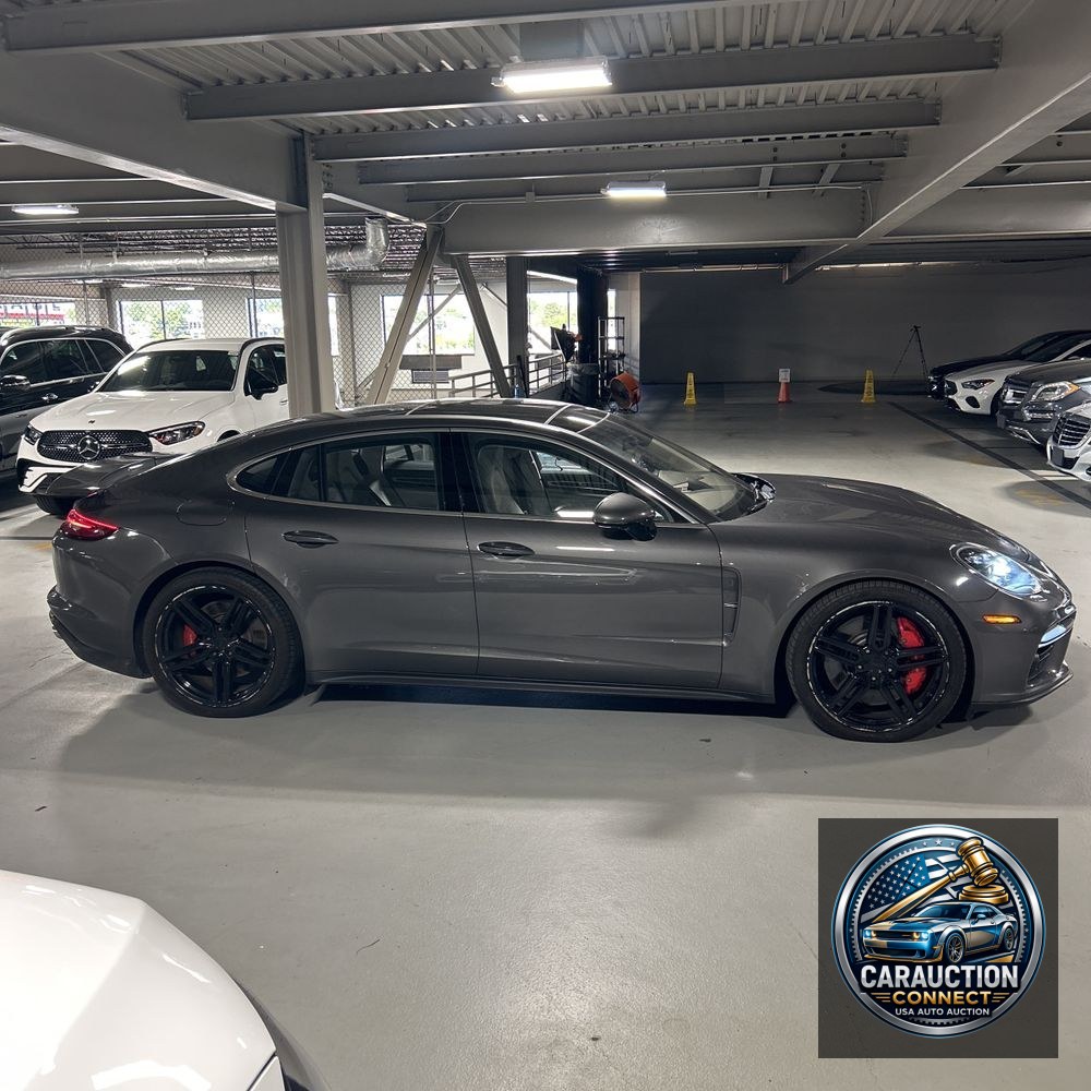 2018 Porsche Panamera Turbo