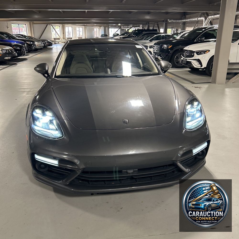 2018 Porsche Panamera Turbo